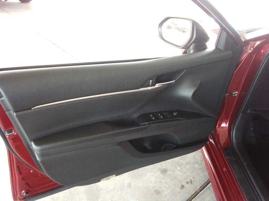 Toyota Camry SE 2018