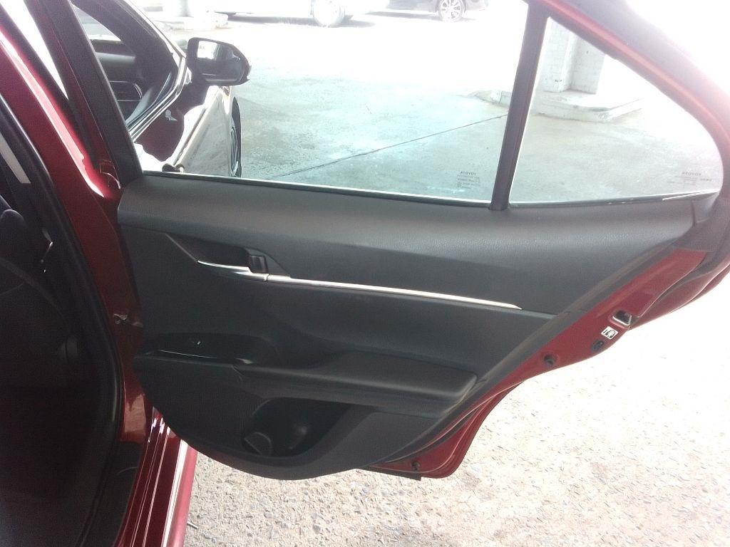 Toyota Camry SE 2018