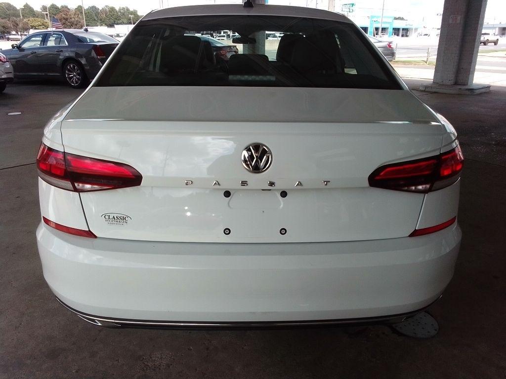 Volkswagen Passat SE 2021