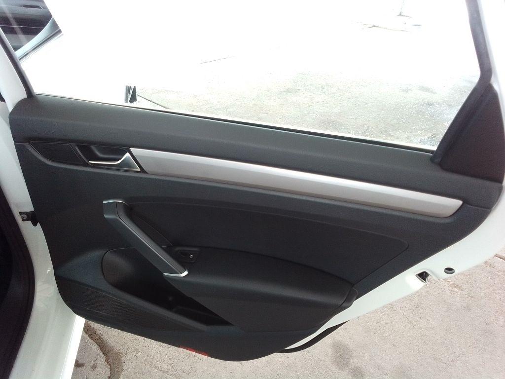 Volkswagen Passat SE 2021