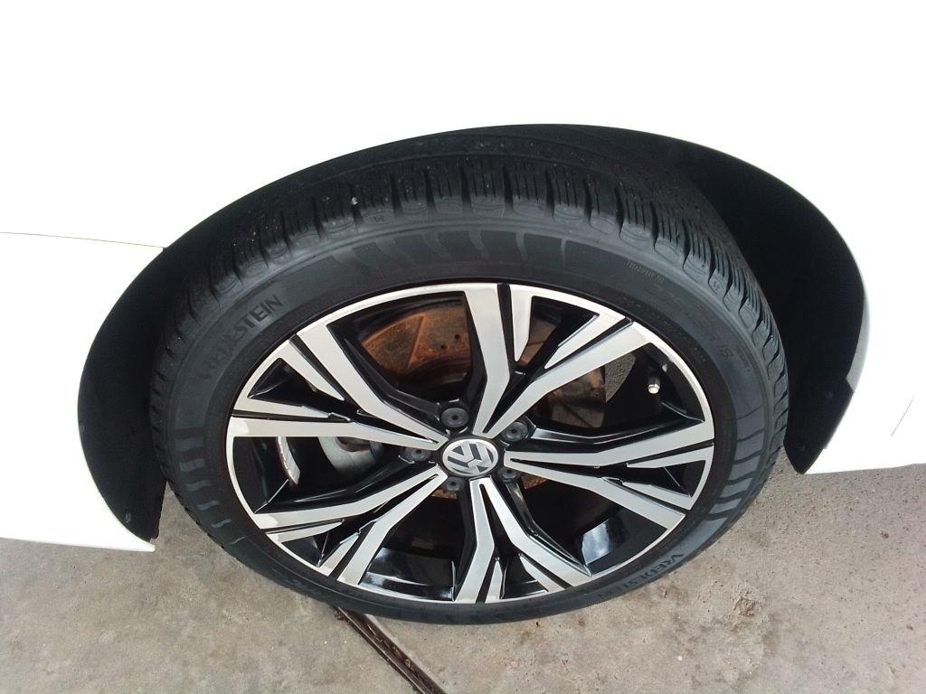 Volkswagen Passat SE 2021