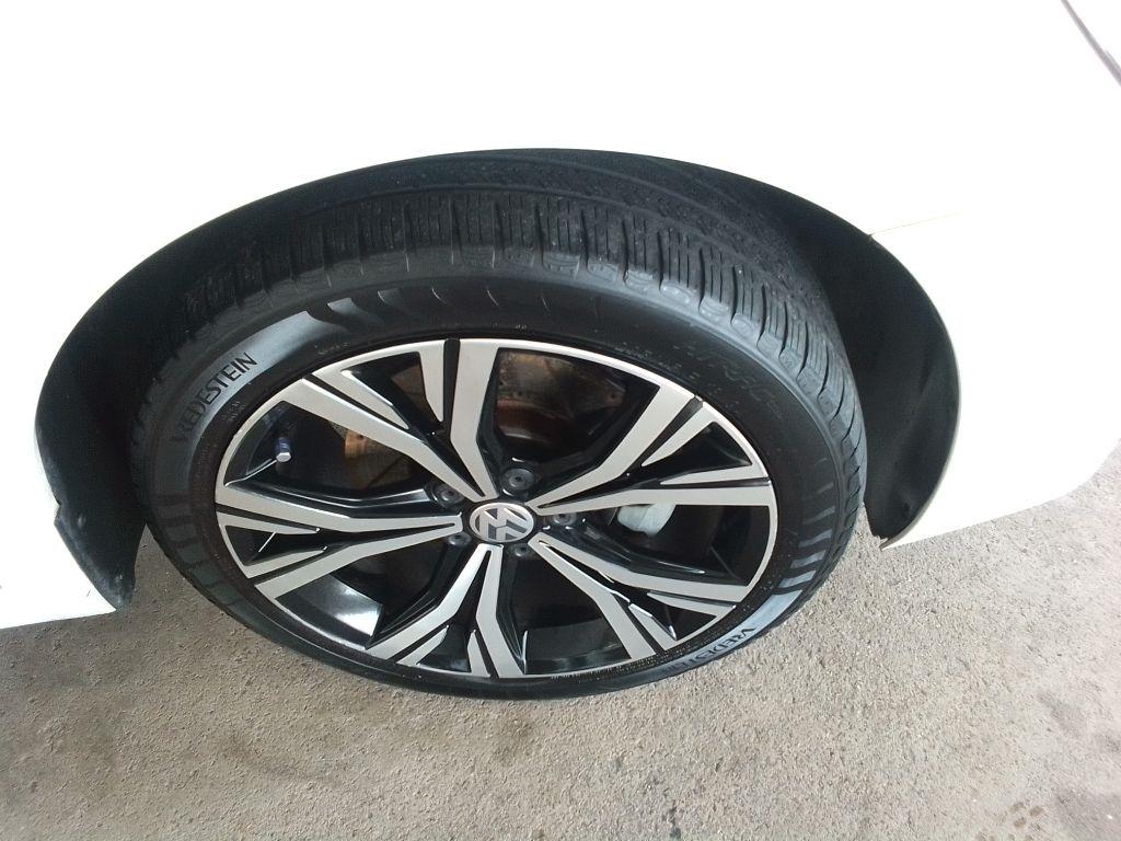 Volkswagen Passat SE 2021