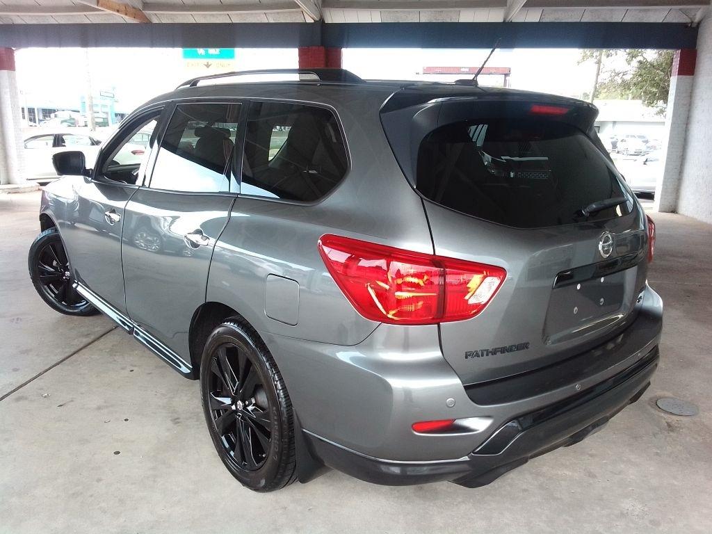 Nissan Pathfinder SL 4WD 2018