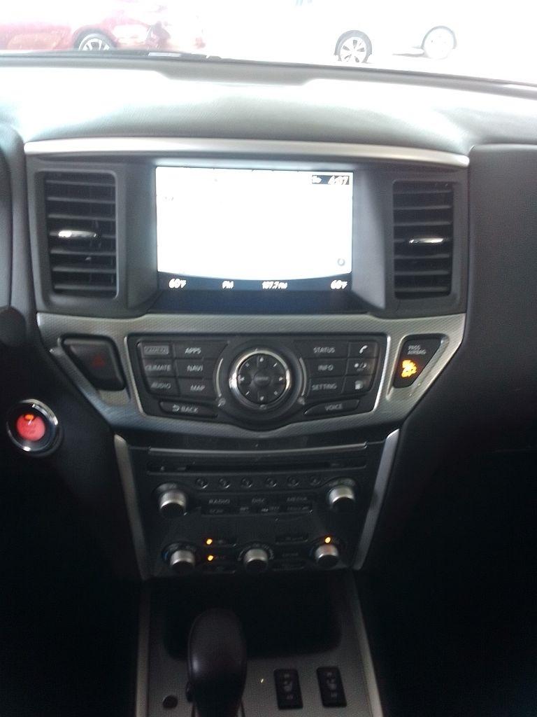 Nissan Pathfinder SL 4WD 2018