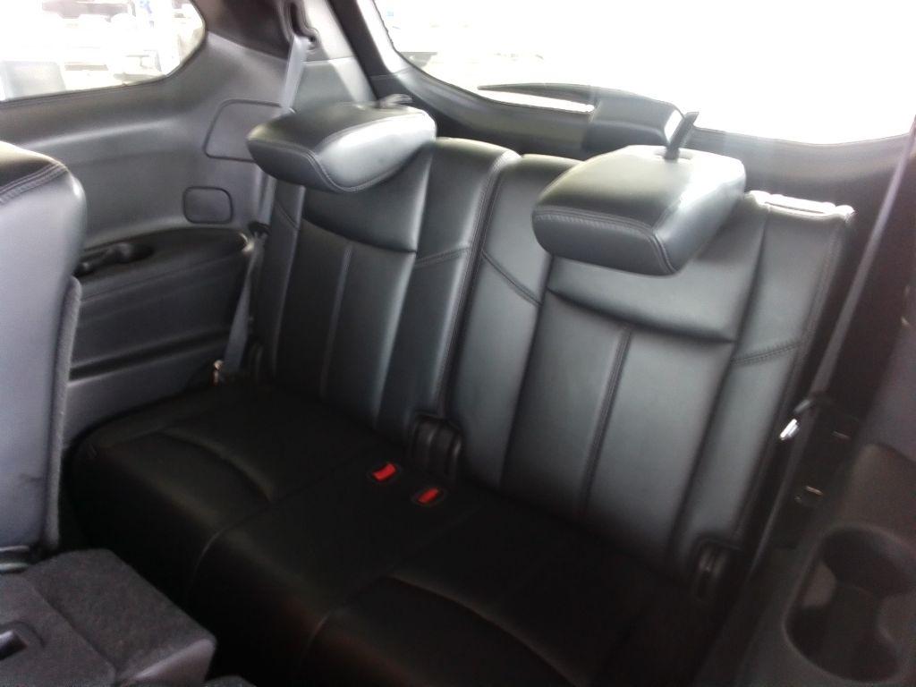 Nissan Pathfinder SL 4WD 2018
