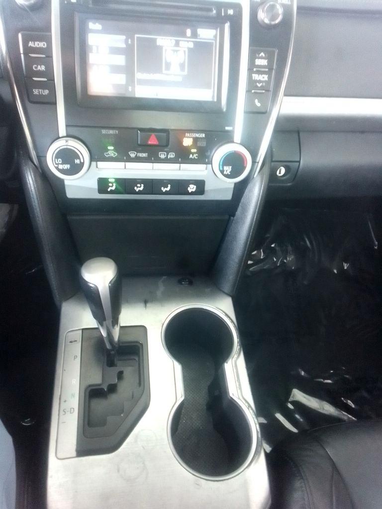 Toyota Camry SE 2014