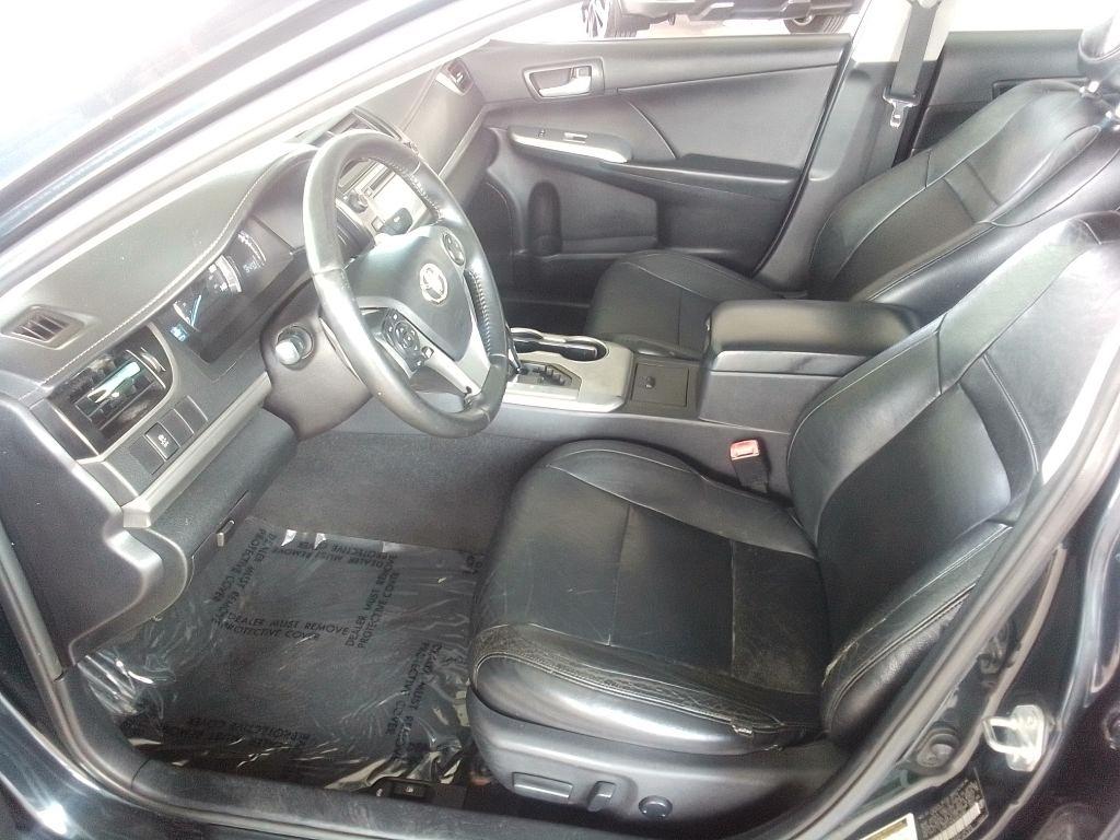 Toyota Camry SE 2014