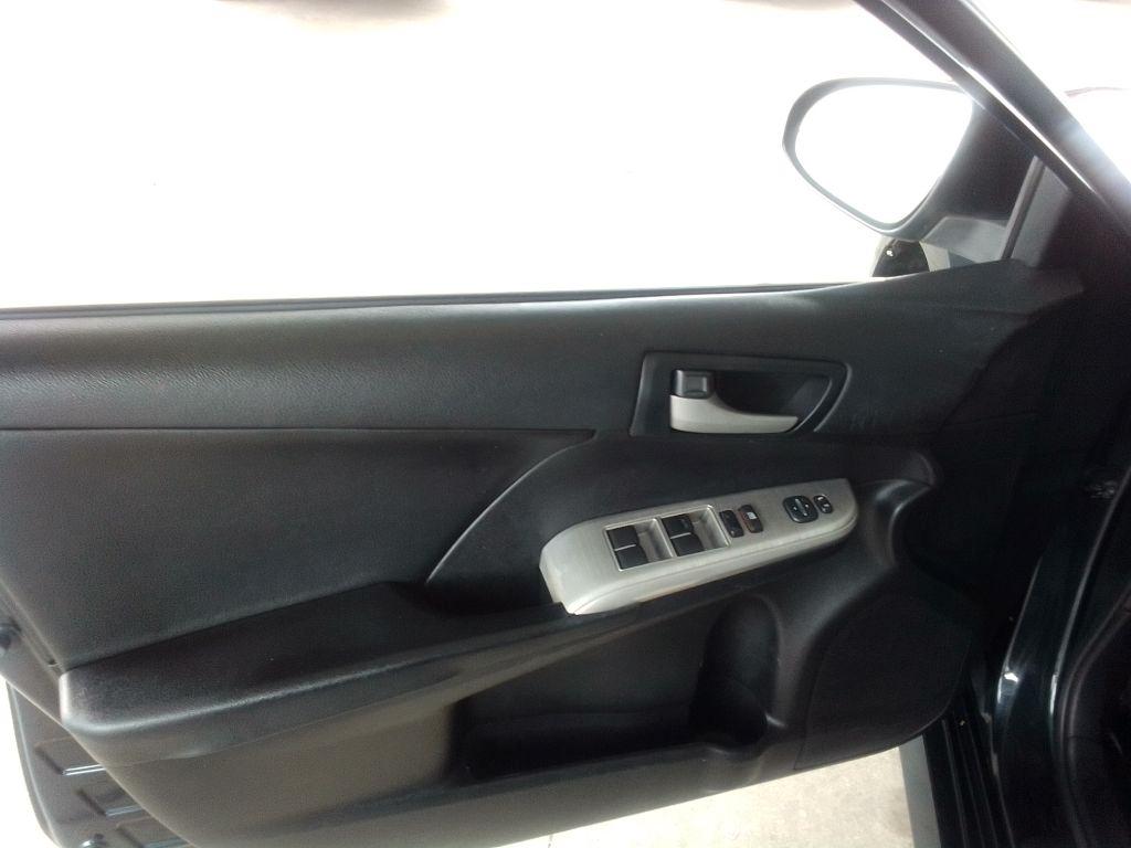 Toyota Camry SE 2014