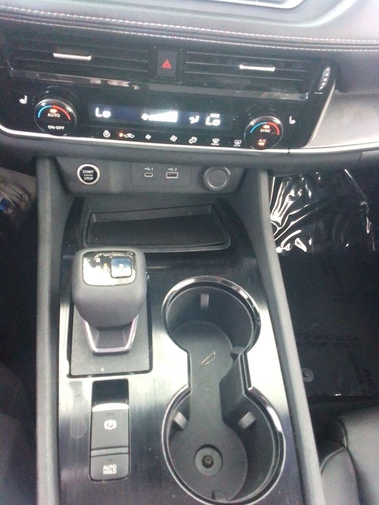 Nissan Rogue SV 2021