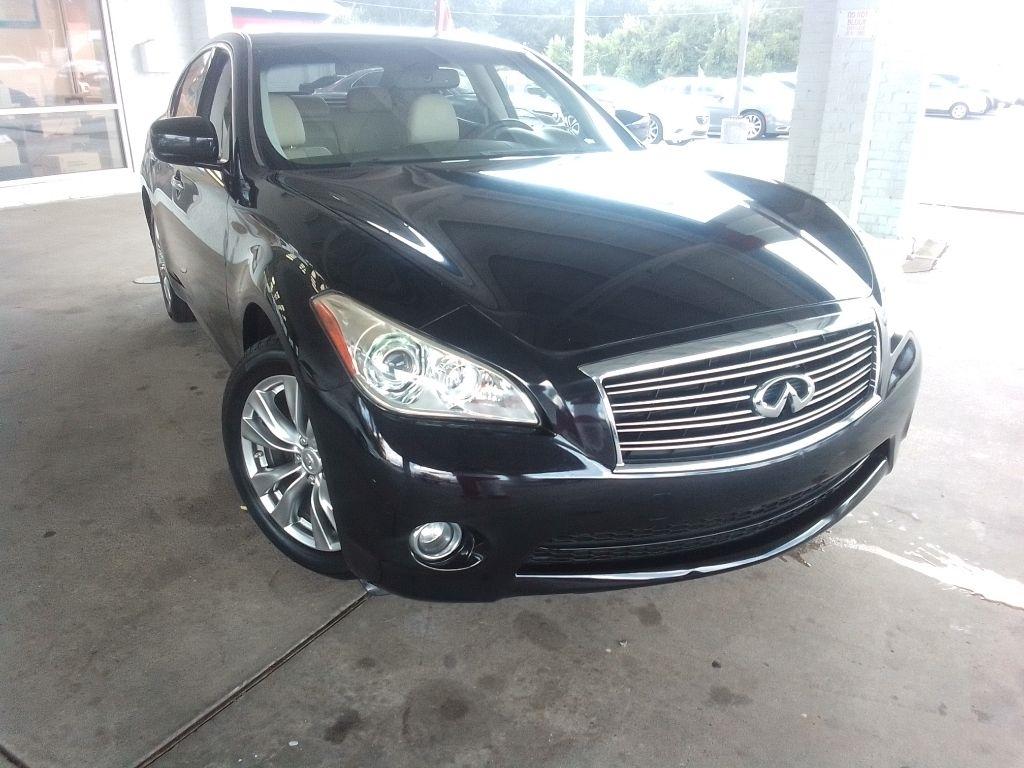 Infiniti Q70 37x 2014