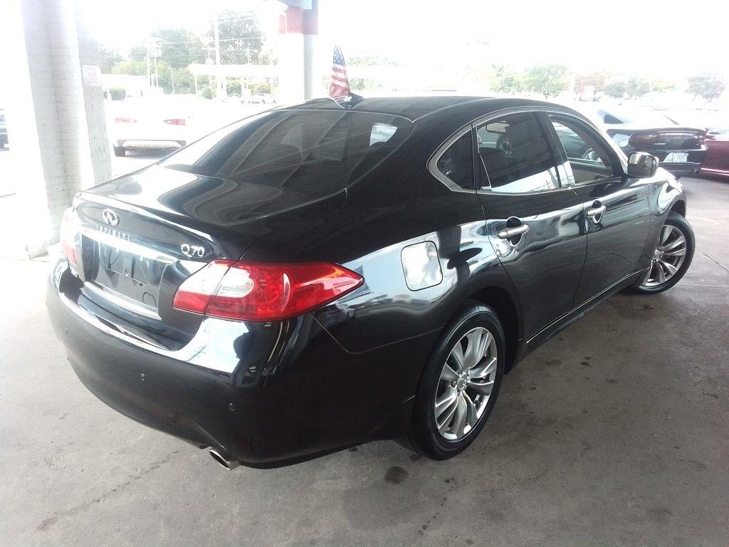 Infiniti Q70 37x 2014