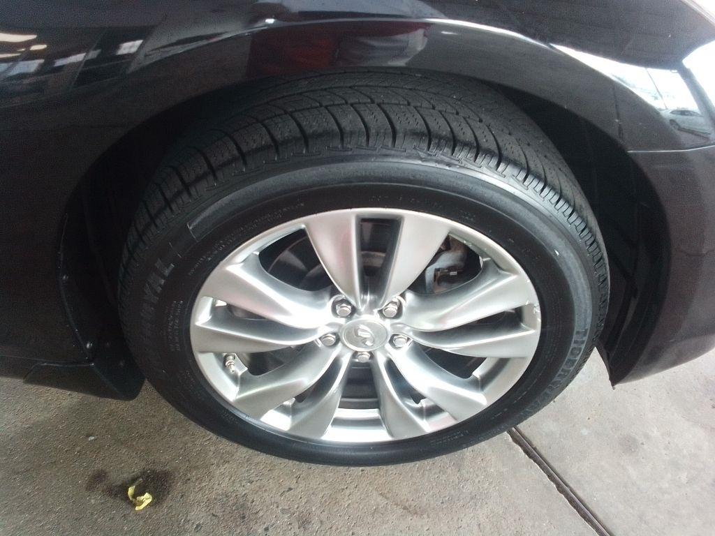 Infiniti Q70 37x 2014