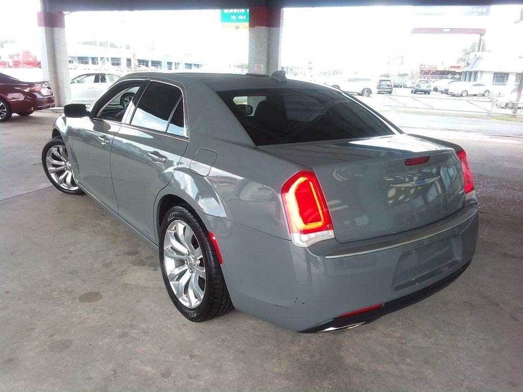 Chrysler 300 Touring 2019