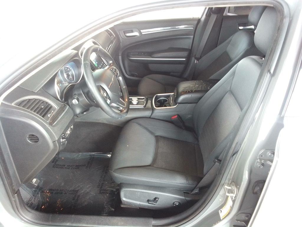 Chrysler 300 Touring 2019