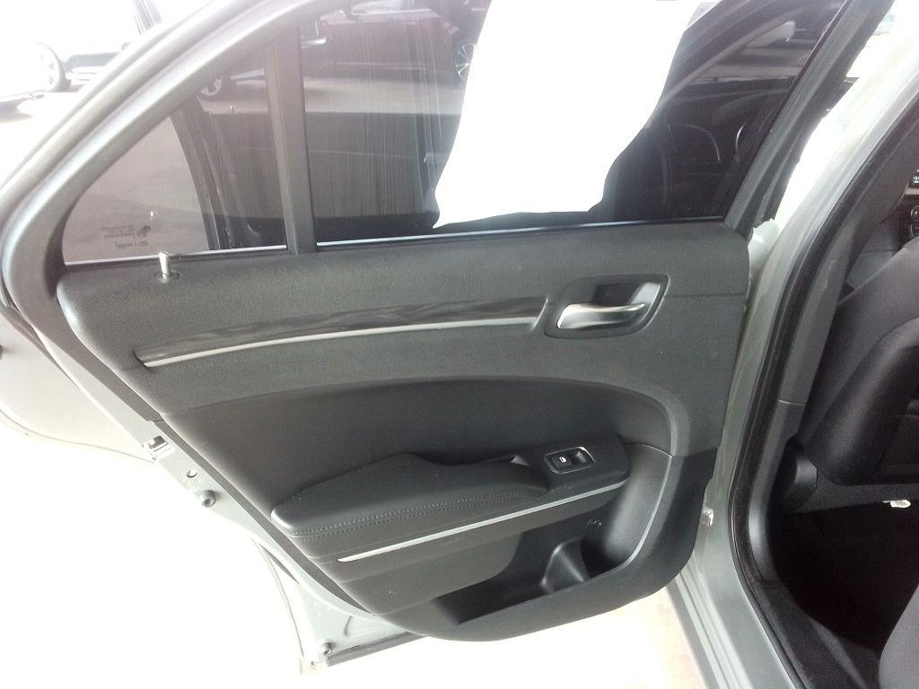 Chrysler 300 Touring 2019