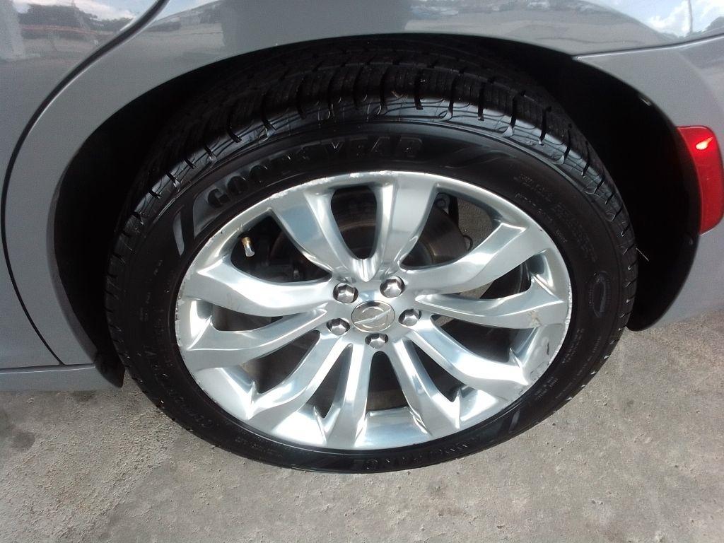 Chrysler 300 Touring 2019