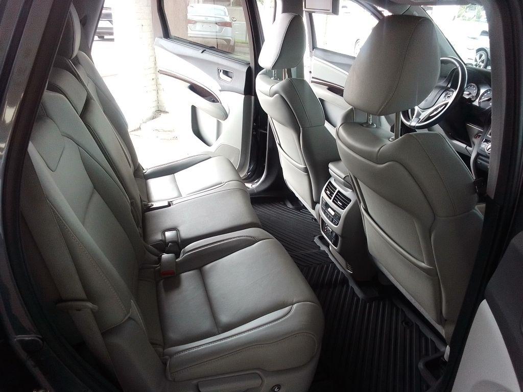 Acura MDX SH-AWD 9-Spd AT w/Tech and Entertainment Package 2017