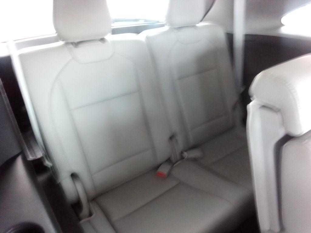 Acura MDX SH-AWD 9-Spd AT w/Tech and Entertainment Package 2017