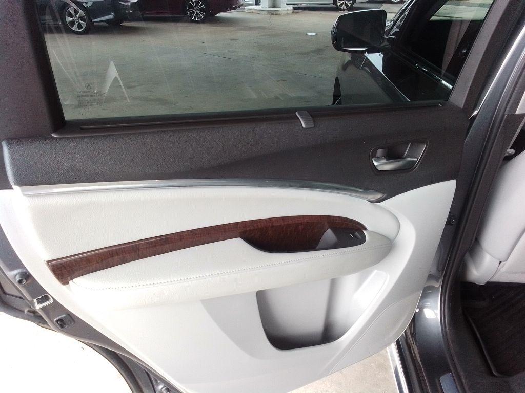 Acura MDX SH-AWD 9-Spd AT w/Tech and Entertainment Package 2017