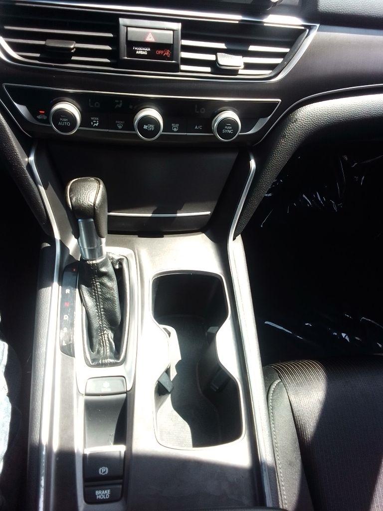 Honda Accord LX CVT 2019