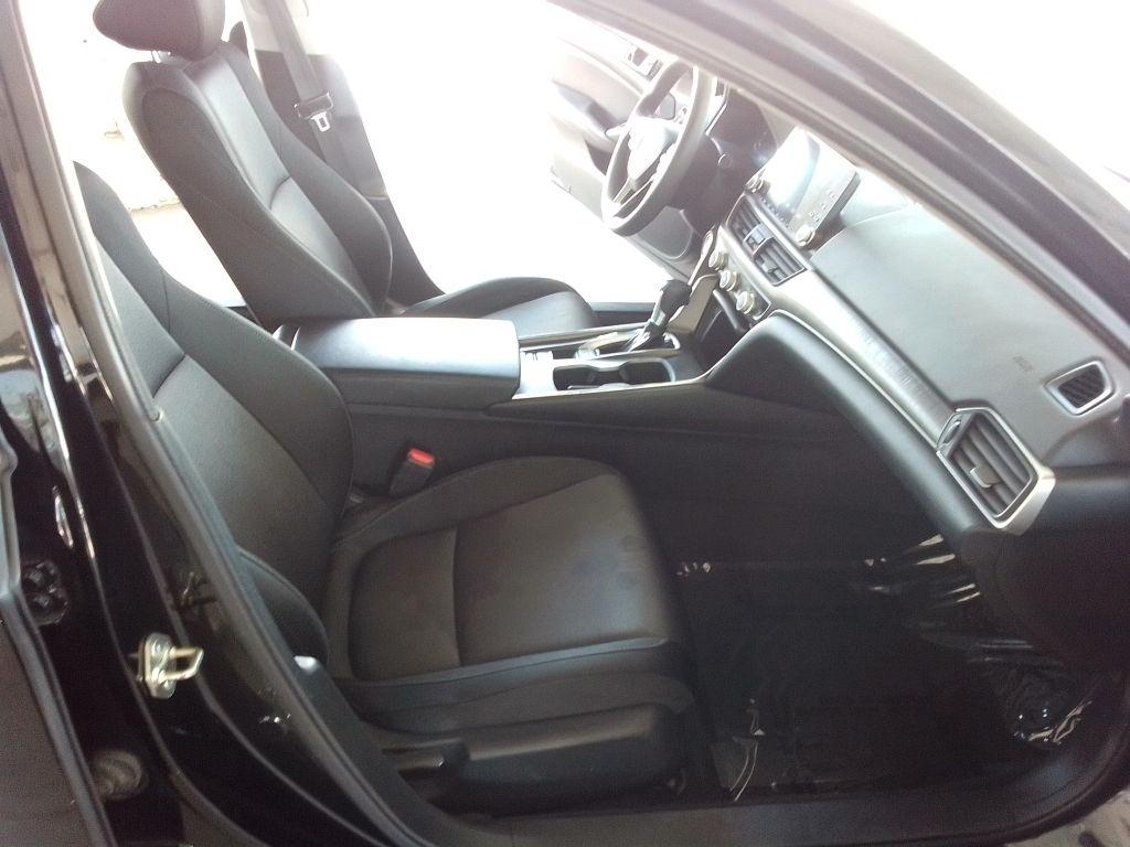 Honda Accord LX CVT 2019