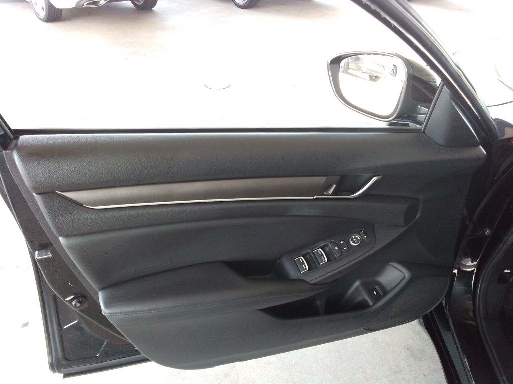Honda Accord LX CVT 2019