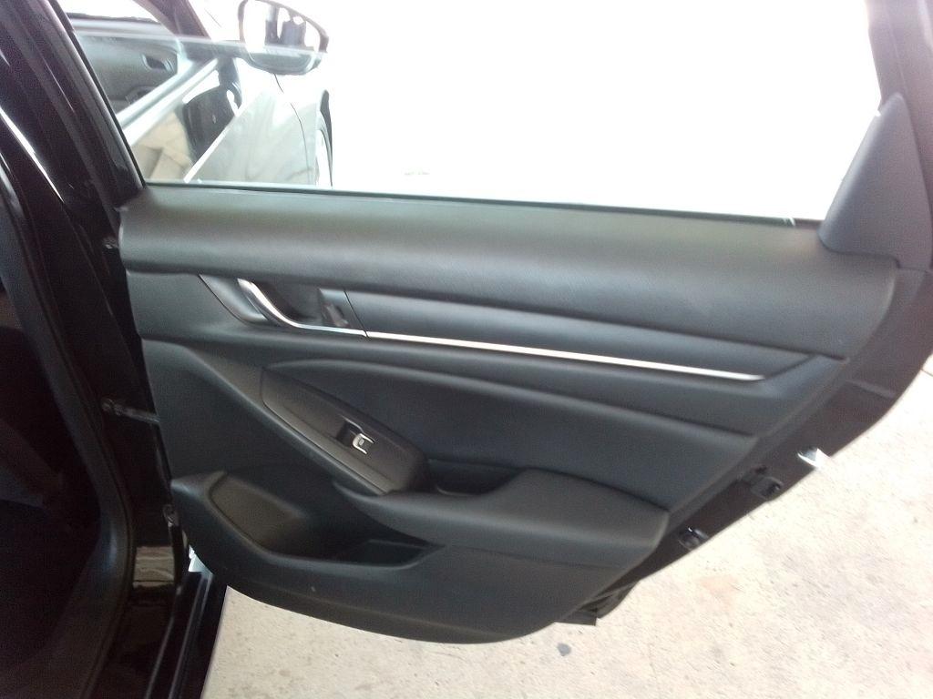 Honda Accord LX CVT 2019