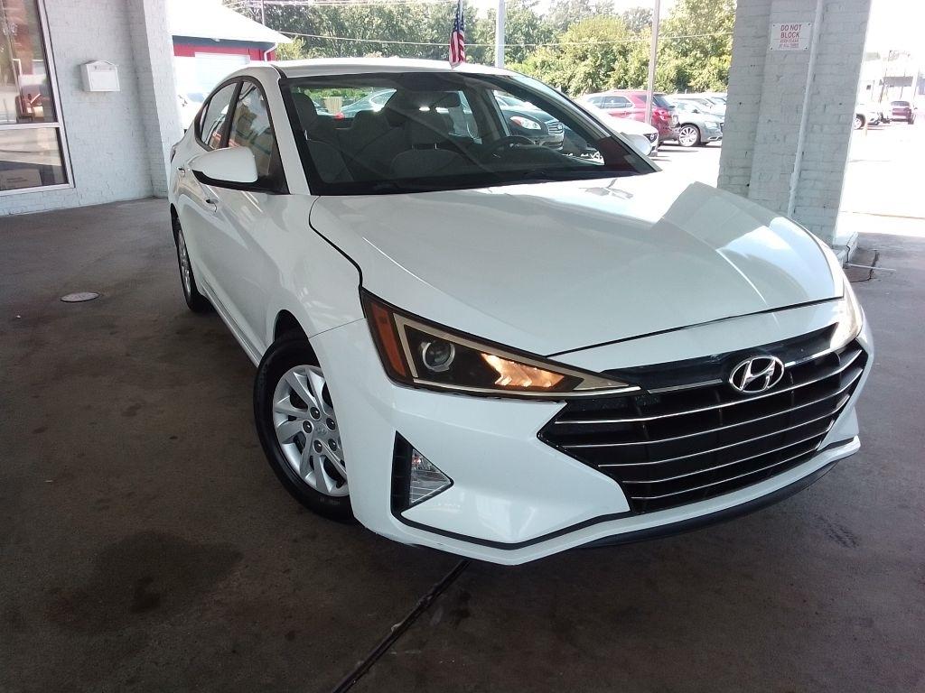 Hyundai Elantra SE 6M 2019