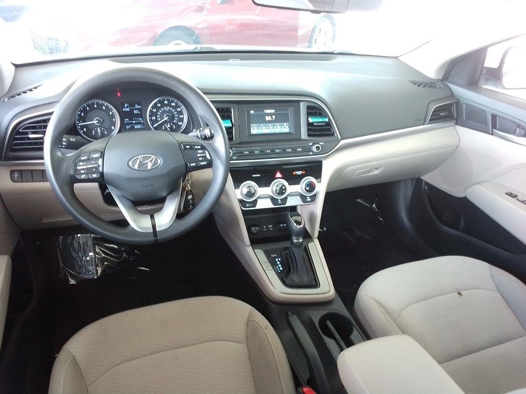 Hyundai Elantra SE 6M 2019