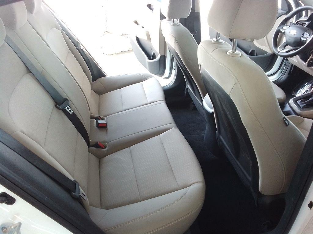 Hyundai Elantra SE 6M 2019