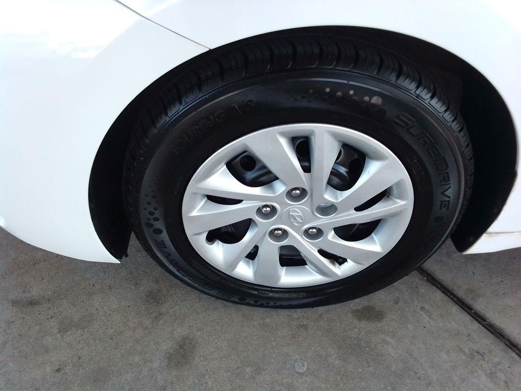 Hyundai Elantra SE 6M 2019