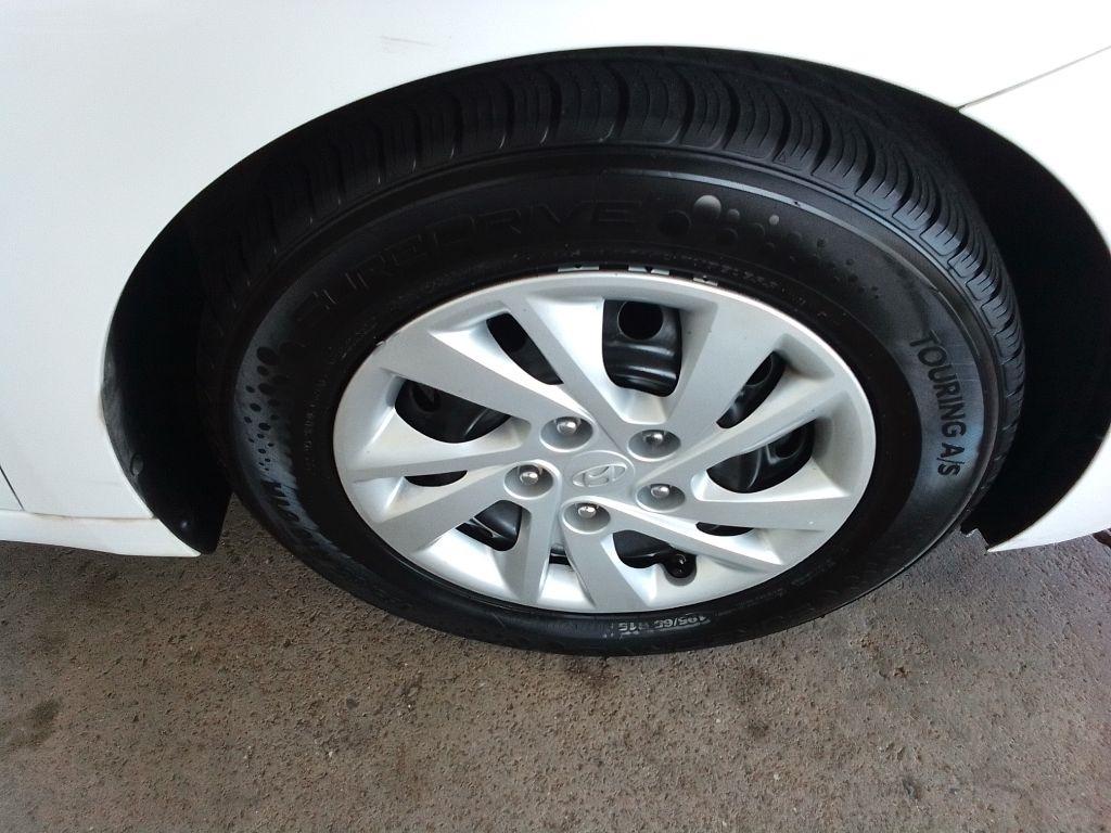 Hyundai Elantra SE 6M 2019