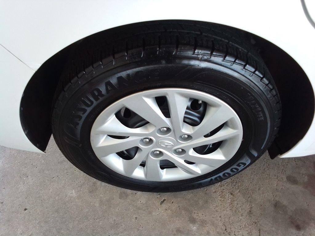 Hyundai Elantra SE 6M 2019