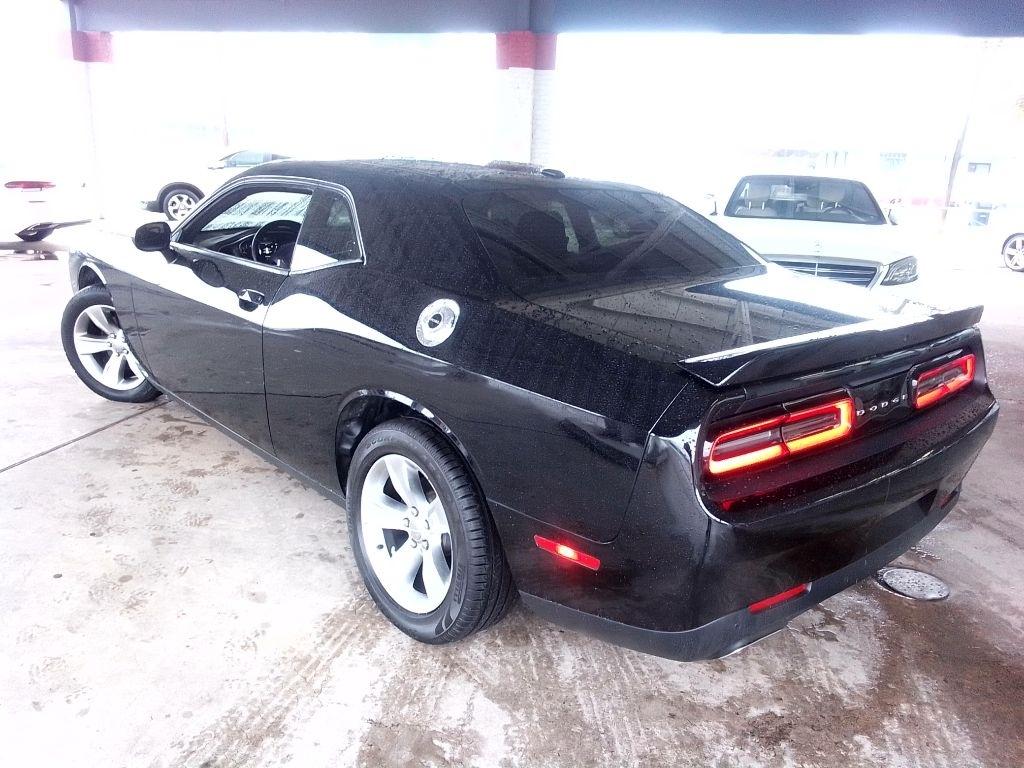 Dodge Challenger SXT RWD 2019