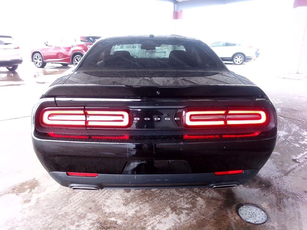 Dodge Challenger SXT RWD 2019