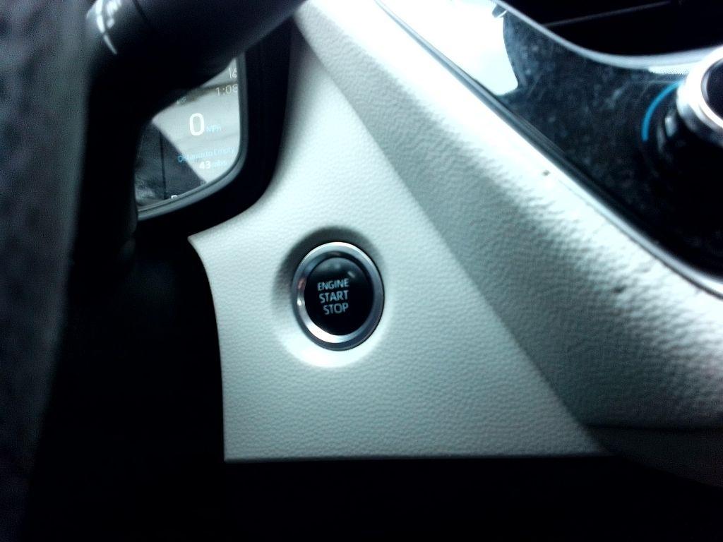 Toyota Corolla LE CVT (Natl) 2022