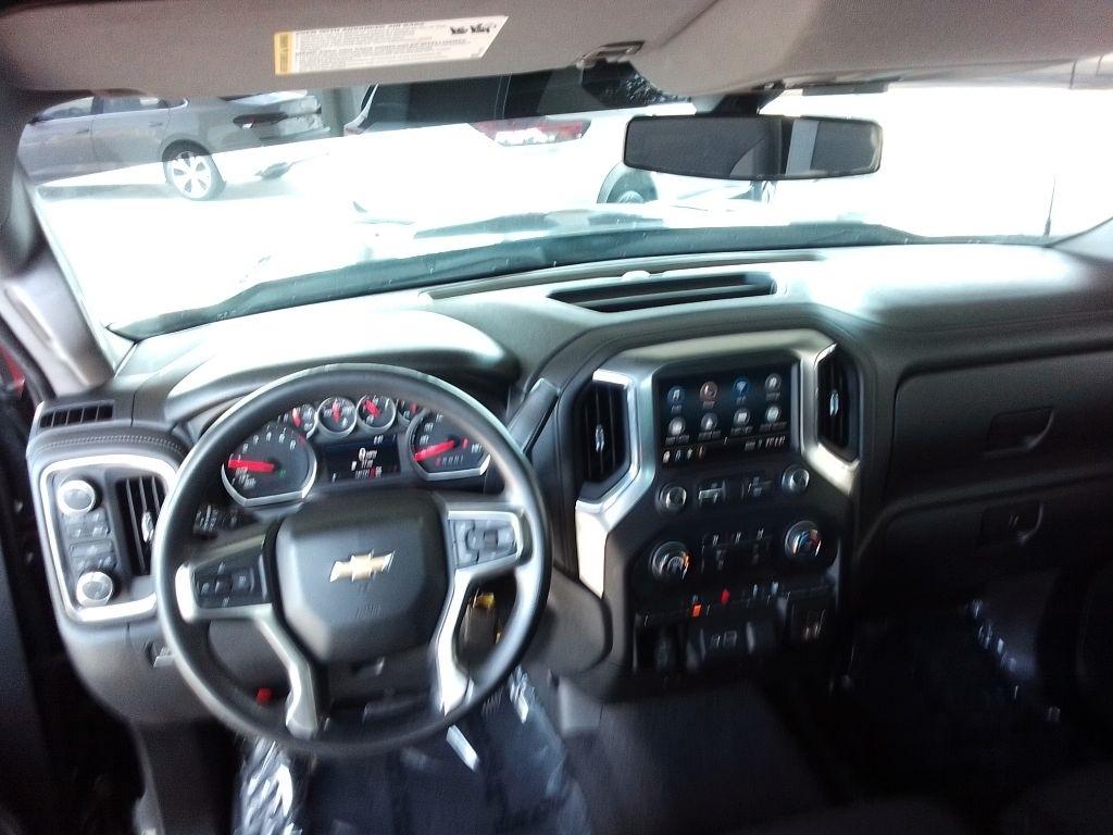 Chevrolet Silverado 1500 4WD Crew Cab 147" LT w/1LT 2021