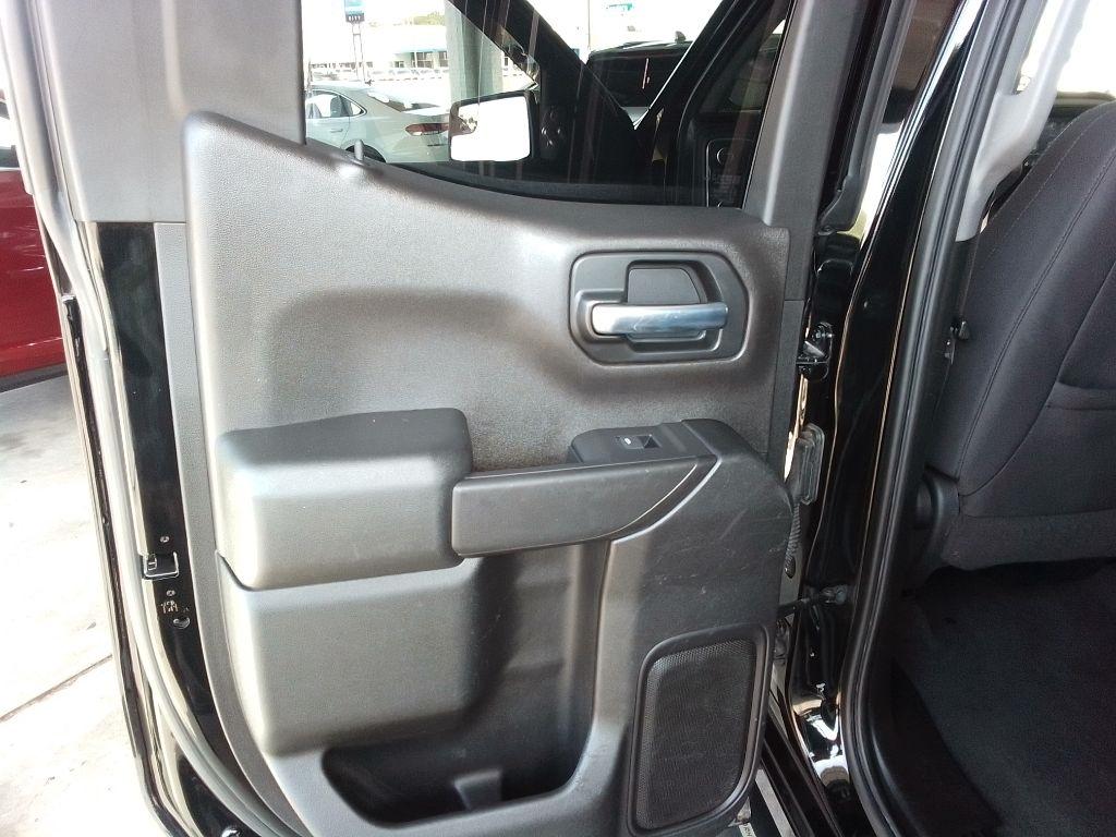 Chevrolet Silverado 1500 4WD Crew Cab 147" LT w/1LT 2021