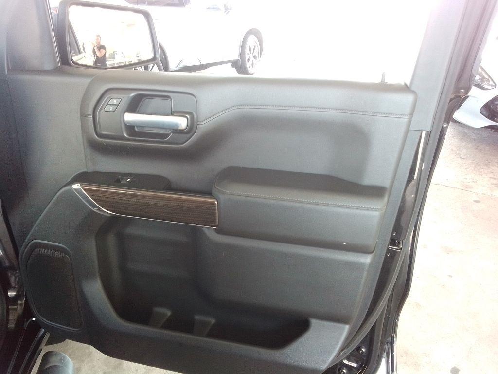 Chevrolet Silverado 1500 4WD Crew Cab 147" LT w/1LT 2021