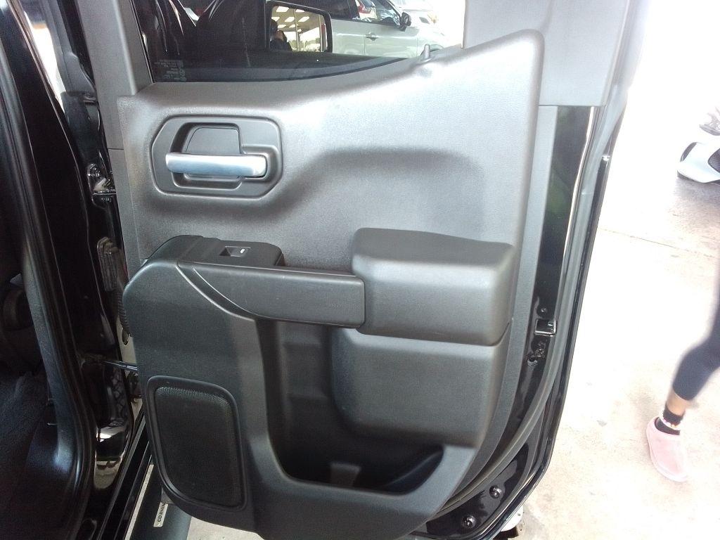 Chevrolet Silverado 1500 4WD Crew Cab 147" LT w/1LT 2021