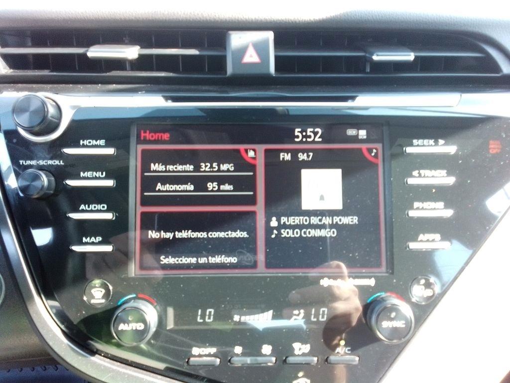 Toyota Camry SE Auto (Natl) 2020