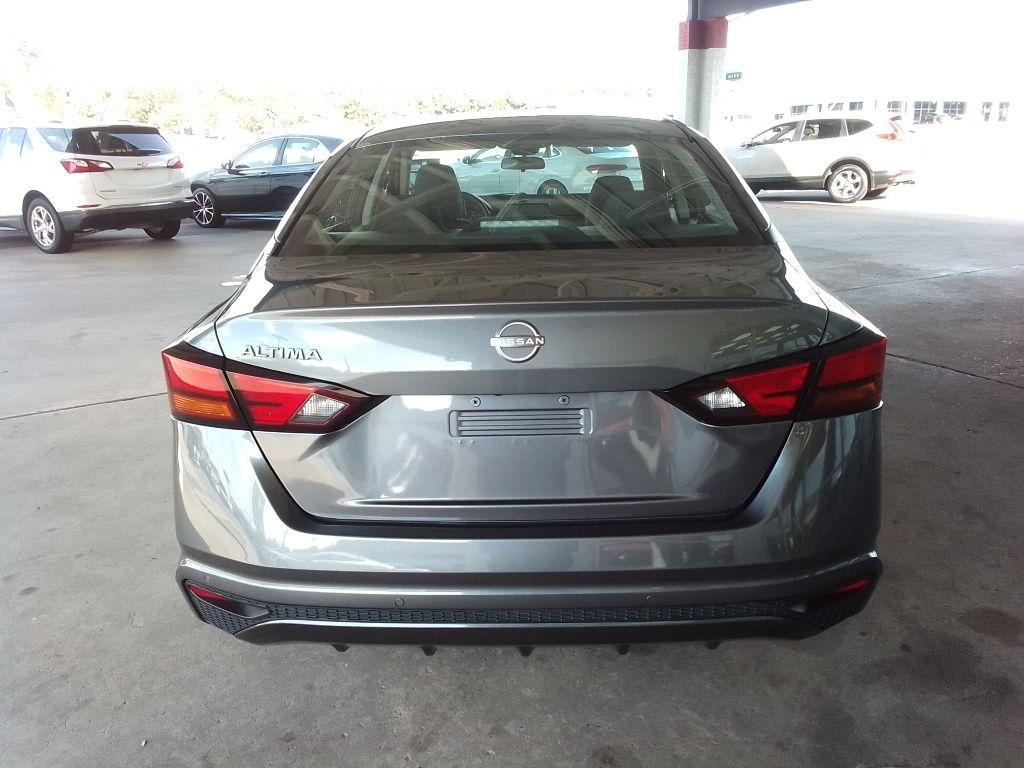 Nissan Altima 2.5 S Sedan 2024