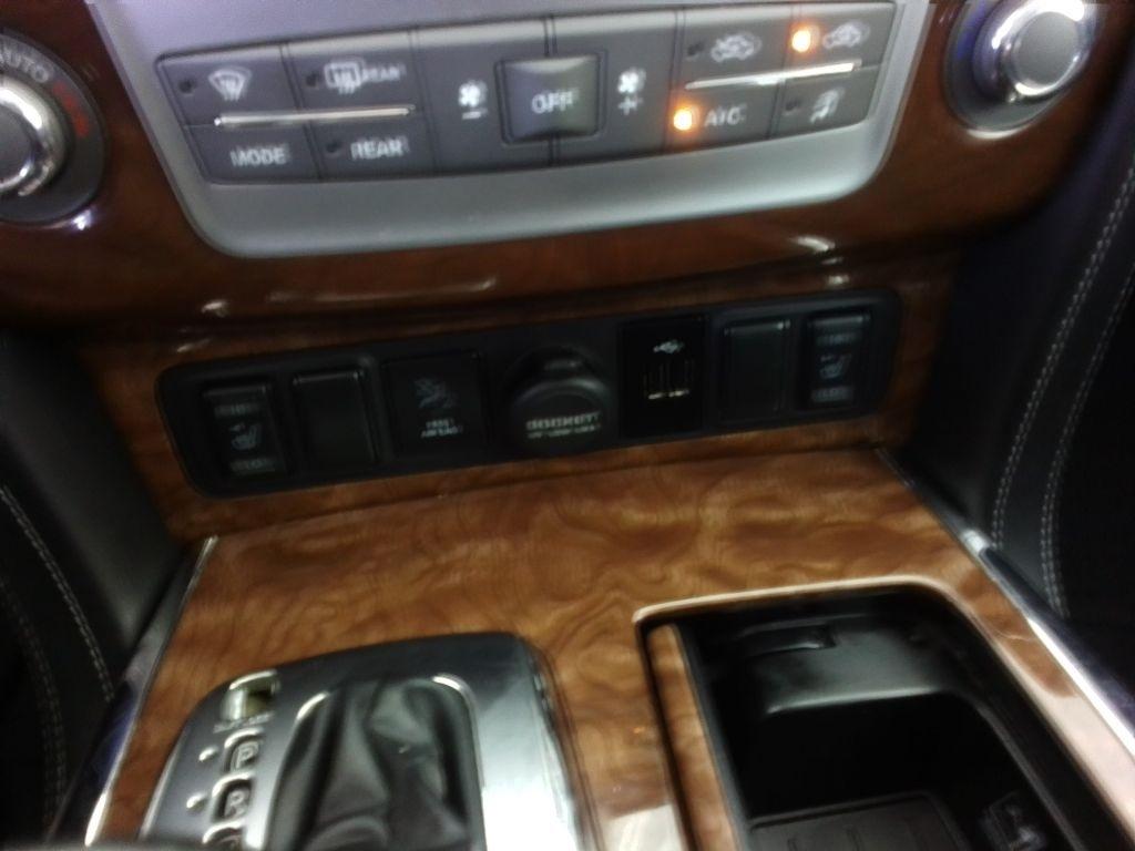 Infiniti QX80 LUXE AWD 2019