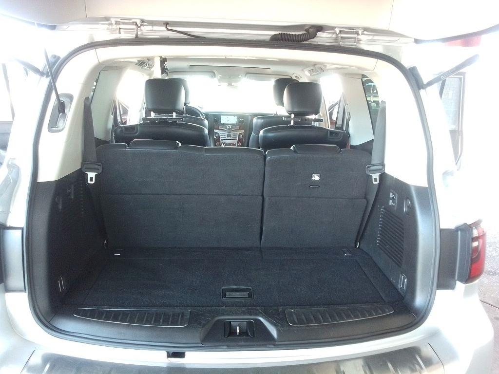 Infiniti QX80 LUXE AWD 2019