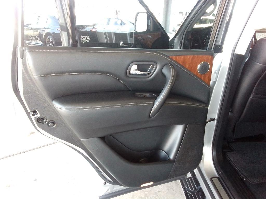 Infiniti QX80 LUXE AWD 2019