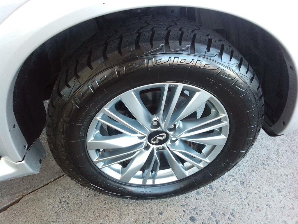 Infiniti QX80 LUXE AWD 2019