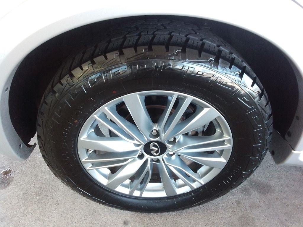 Infiniti QX80 LUXE AWD 2019