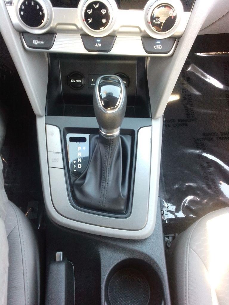 Hyundai Sonata SE 2.5L 2020