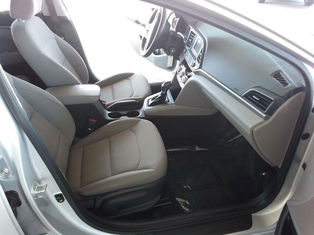 Hyundai Sonata SE 2.5L 2020