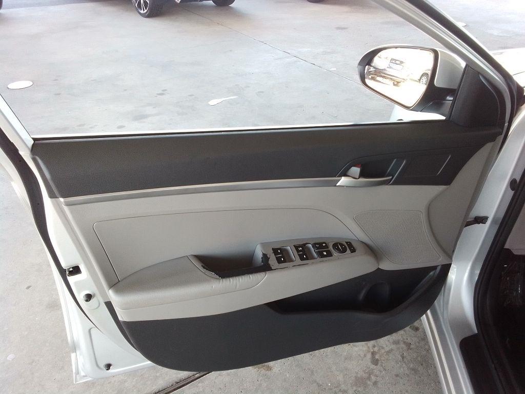 Hyundai Sonata SE 2.5L 2020